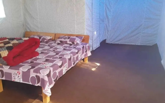 The Gazzaar Riverside camp