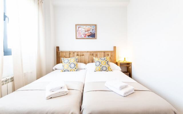 Отель Apartamento el Chato - Madrid вид на фасад