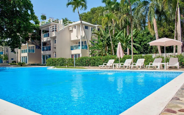 Tropical Casa Laguna