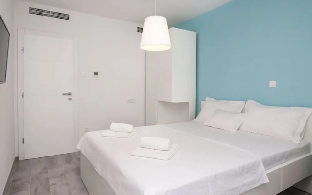 Apartments Dva Galeba