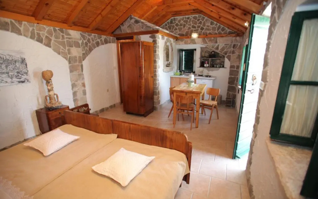 Trogir Hinterland Holiday Home
