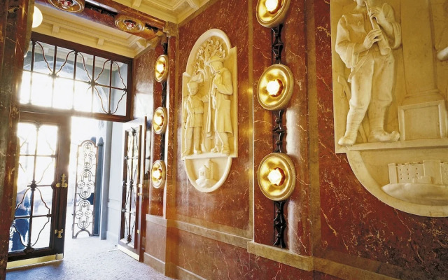 Marks Apart Hotel