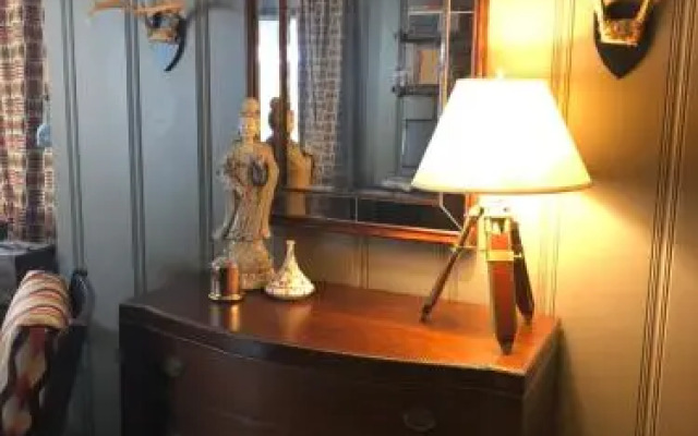 Posh Queen Bedroom
