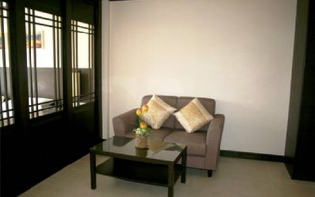 Baan Taweesup Apartment