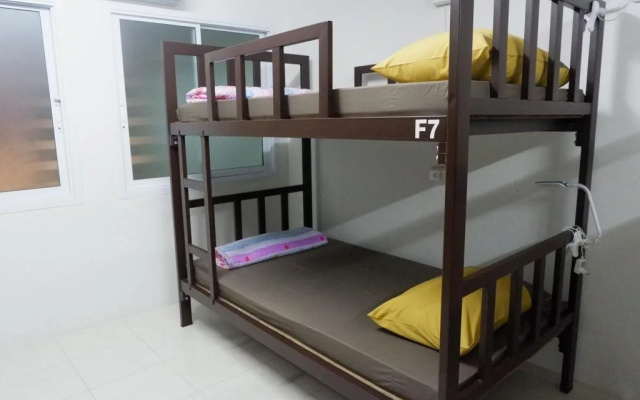 Ranong Backpackers Hostel