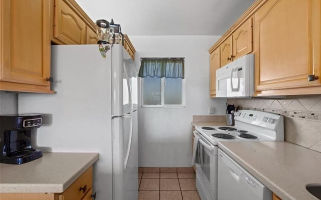Menehune Shores, #524 2 Bedroom Condo