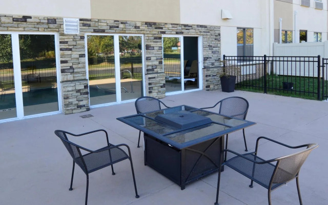 Best Western Plus Lee's Summit Hotel & Suites
