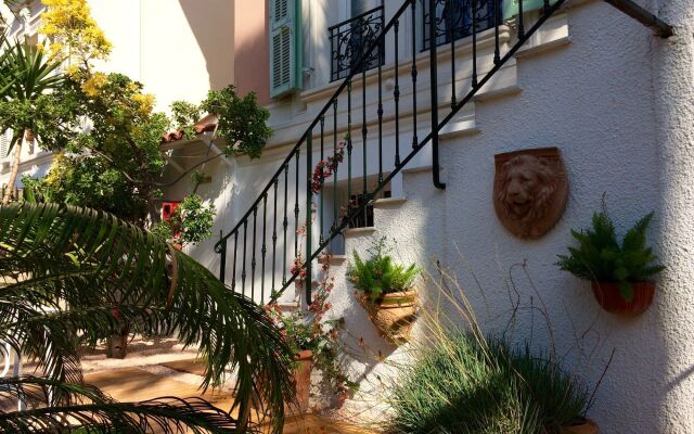 Отель Villa Rose Ницца вид на фасад