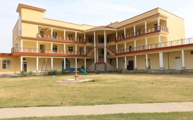 OYO 22648 Shalimar Inn