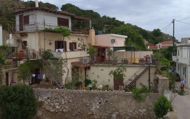 Ioannis Holiday Home