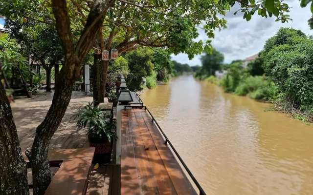 Romyen cafe homestay