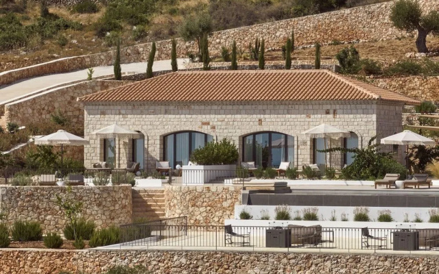 Rebek Luxury Villas & Suites