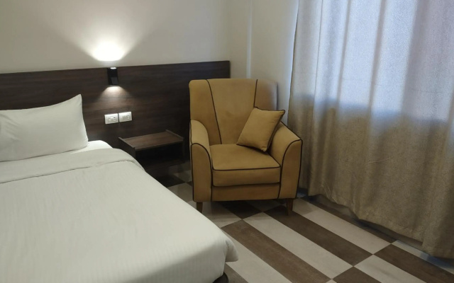 Black Iris Hotel II
