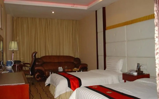 Huaxia Hotel (Zhuhai Doumen Gymnasium Zhongxing South Road)