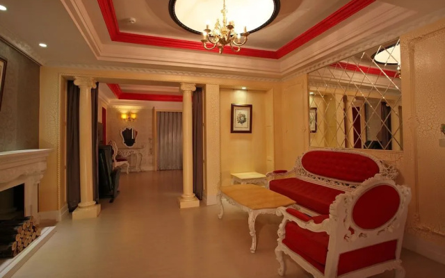 Chateau Motel