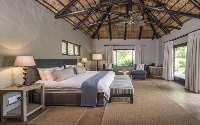 Kariega Game Reserve - River Lodge