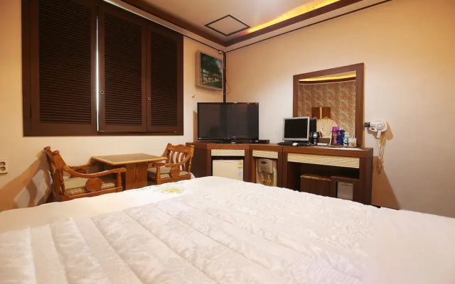 Cheongju Hotel 69