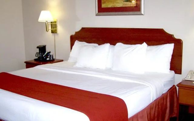 GuestHouse Inn & Suites