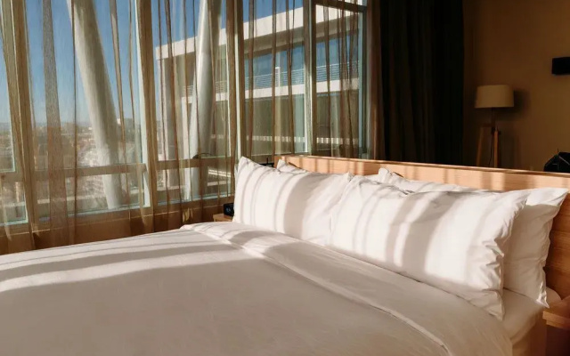Atton Concepcion by Mercure