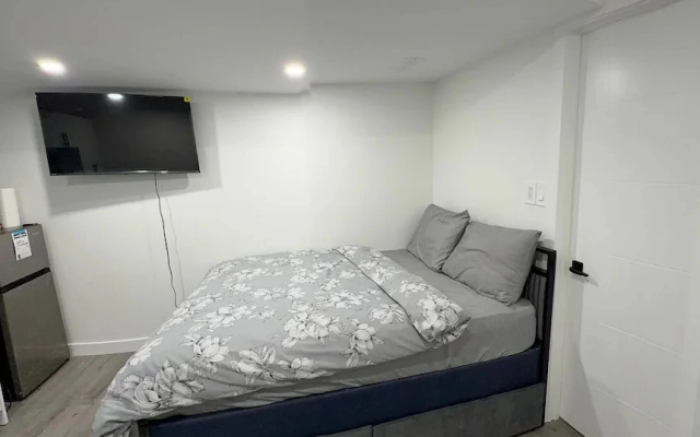 Room-haven in the Prairies 1BR S