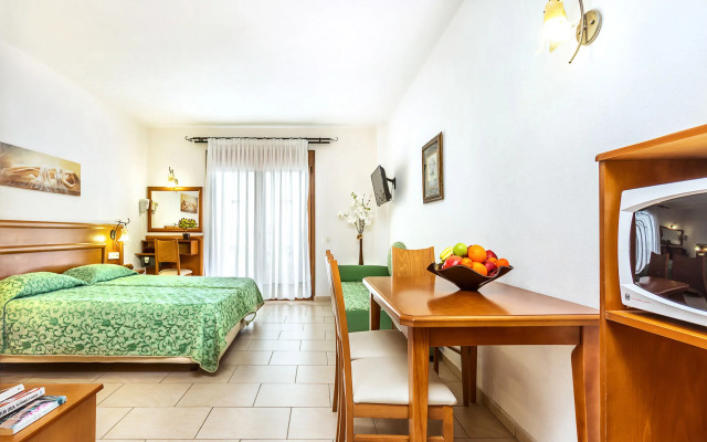 Nereides Hotel