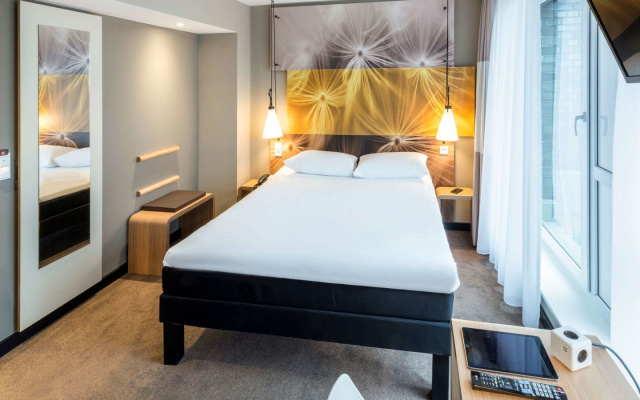 ibis Luebeck City