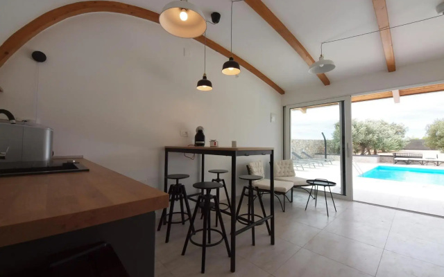 Villa 195