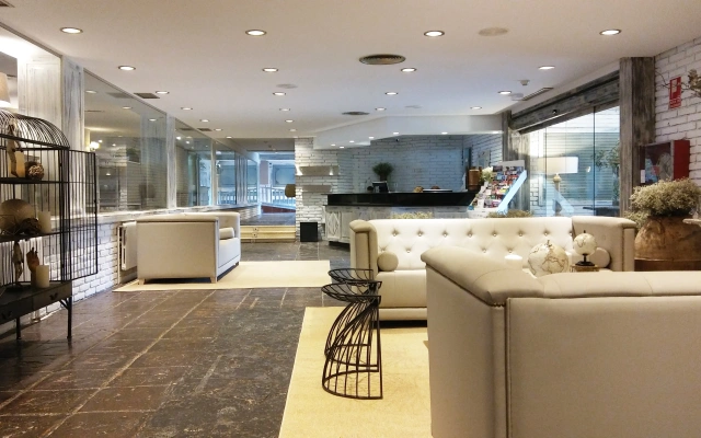 Hotel Luze El Toro