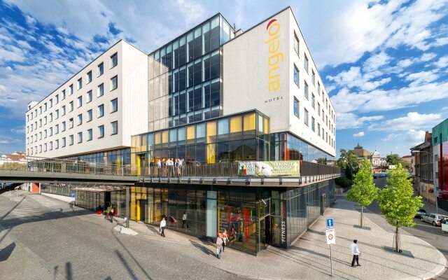 Отель Vienna House Easy Pilsen Чехия, Пльзень - 3 отзыва об отеле, цены и фото номеров - забронировать отель Vienna House Easy Pilsen онлайн вид на фасад