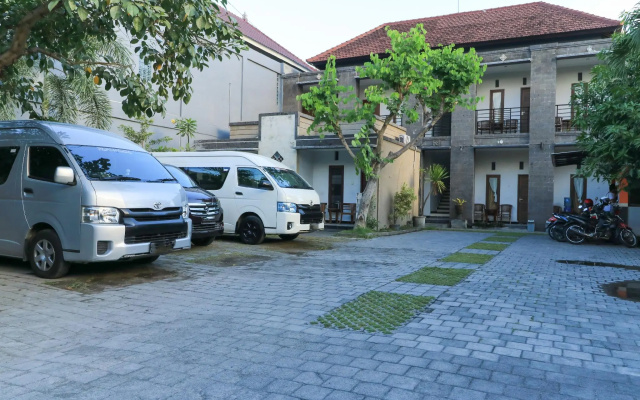 Hotel Warta Putra