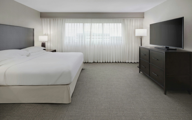 Embassy Suites by Hilton Detroit Troy Auburn Hills