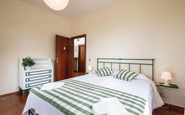 Awesome Home in Spoleto -pg- With 3 Bedrooms and Wifi