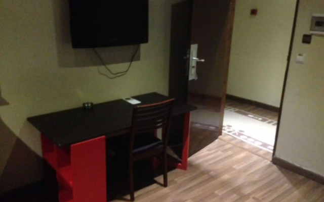 Business Hotel