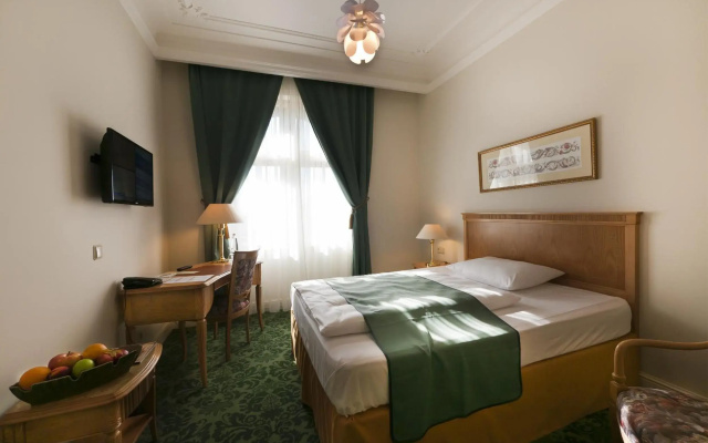 Grandhotel AMBASSADOR National House