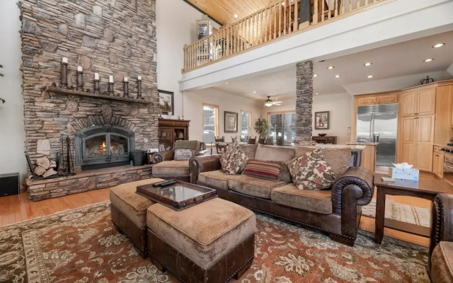 057 - Opulence at Wolf Creek