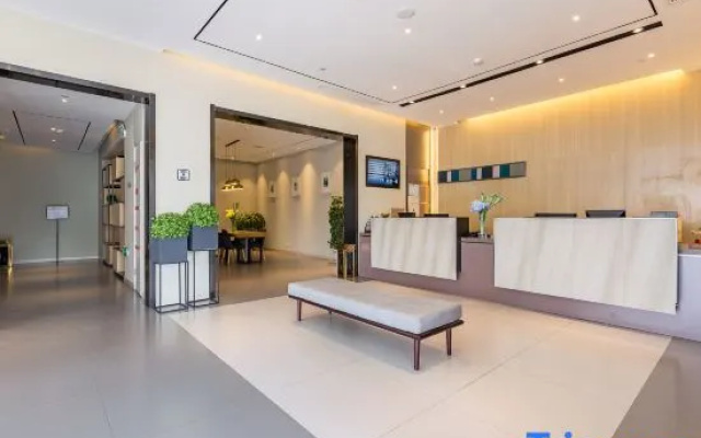 Homeinn Selected Hotel (Xuzhou Suning Plaza Hubu Mountain Subway Station)