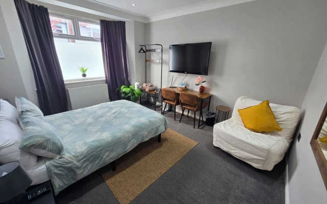 Alross guest house