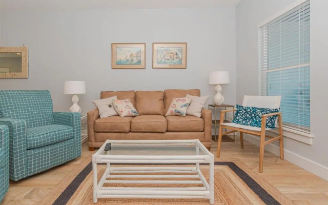 Copano Breeze by Miss Kitty’s