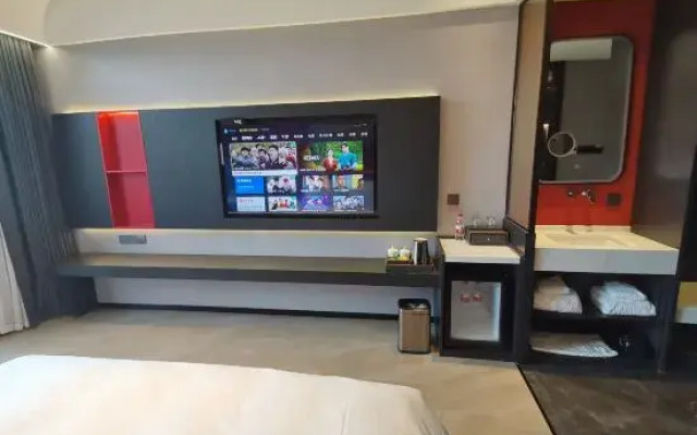 Yuehua Hotel