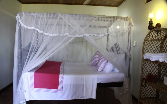 Nu-vin Beach Hotel