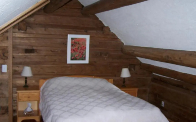 Nakiska Bear Ranch