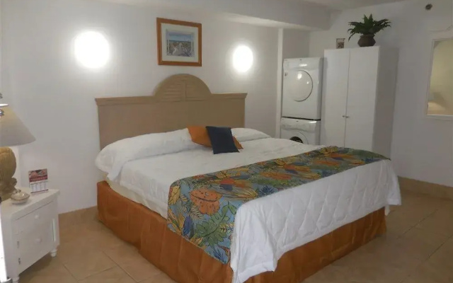 Atlantica I #502 - 1 Br condo by RedAwning