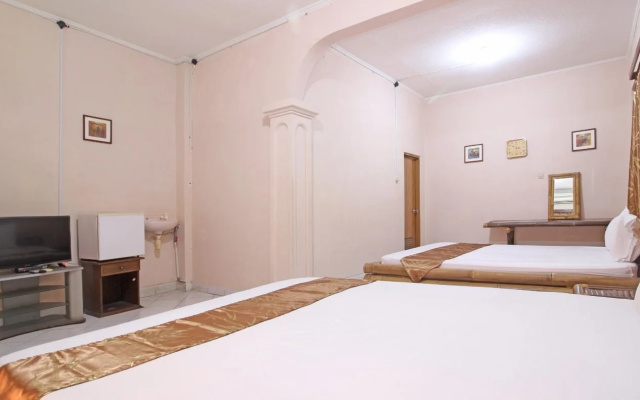 OYO 90283 Hotel Rajadani Ackni