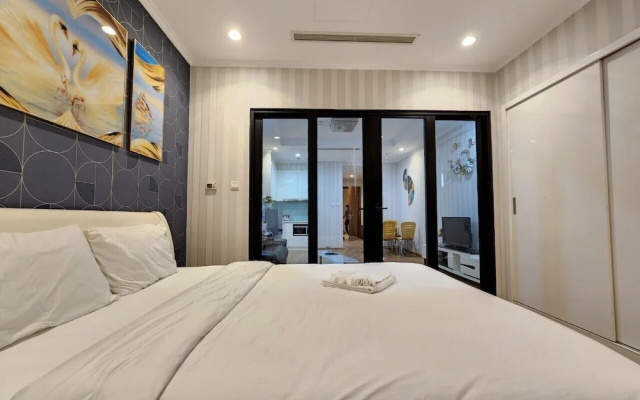 Royal City Vinhomes Apartment