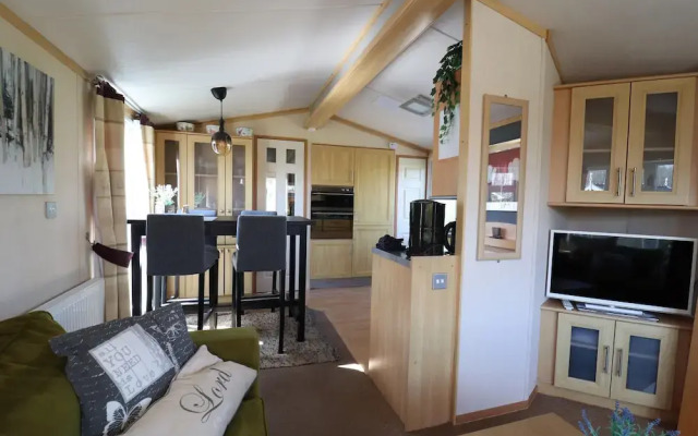 Cozy Chalet in Tzummarum