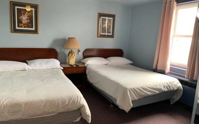 Lakeview Hotel