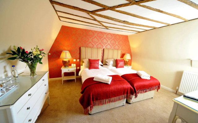 Le Bouchon Brasserie & Hotel