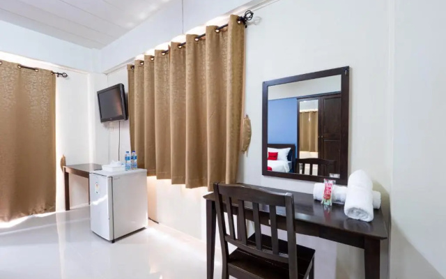 Reddoorz Si Fah At Bangsaen Hotel