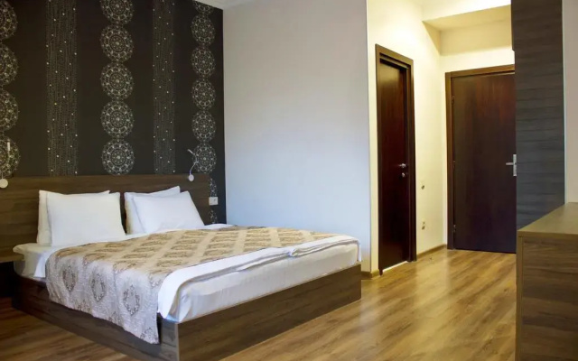 Hotel Feri