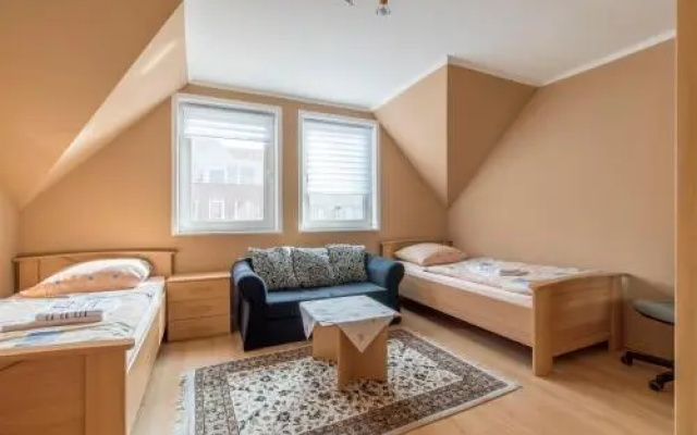 5504 Private Rooms
